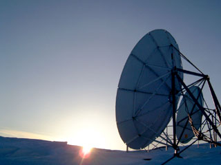 Inukjuak en hiver, satellites